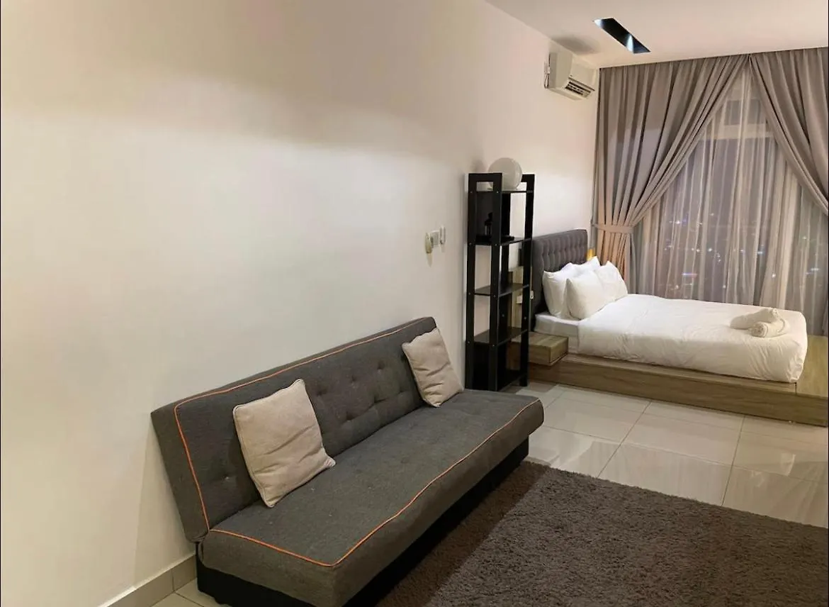Studio With A Balcony @Twin Galaxy Residence Johor Bahru 0*,